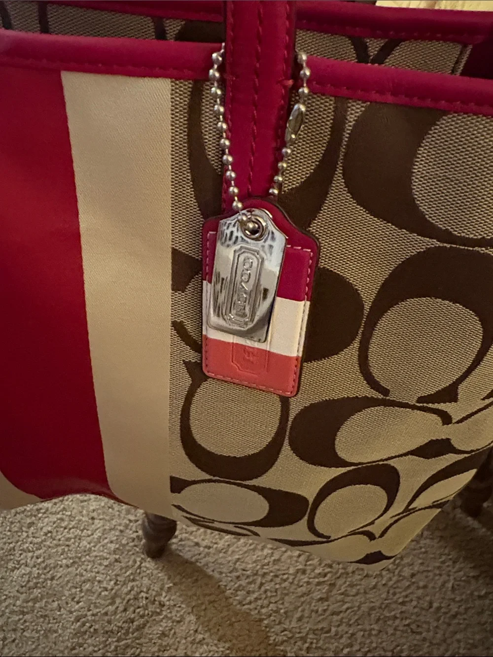 Coach tote signature